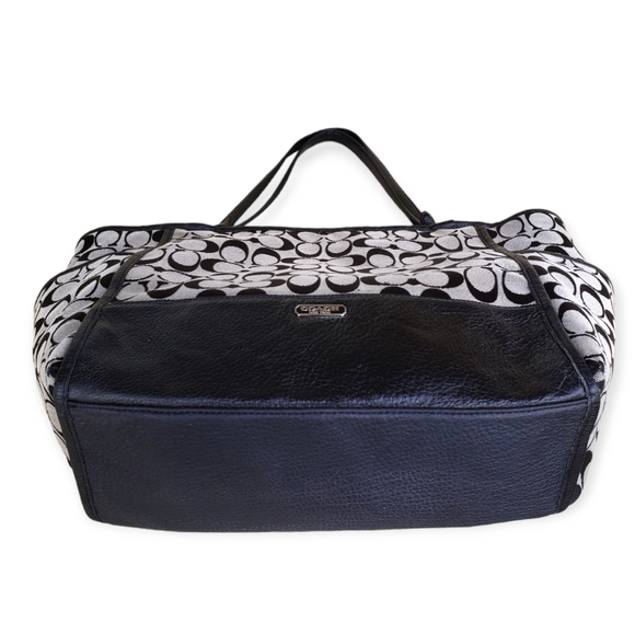 💯 COACH Signature Jacquard Tote - Picture 15 of 16
